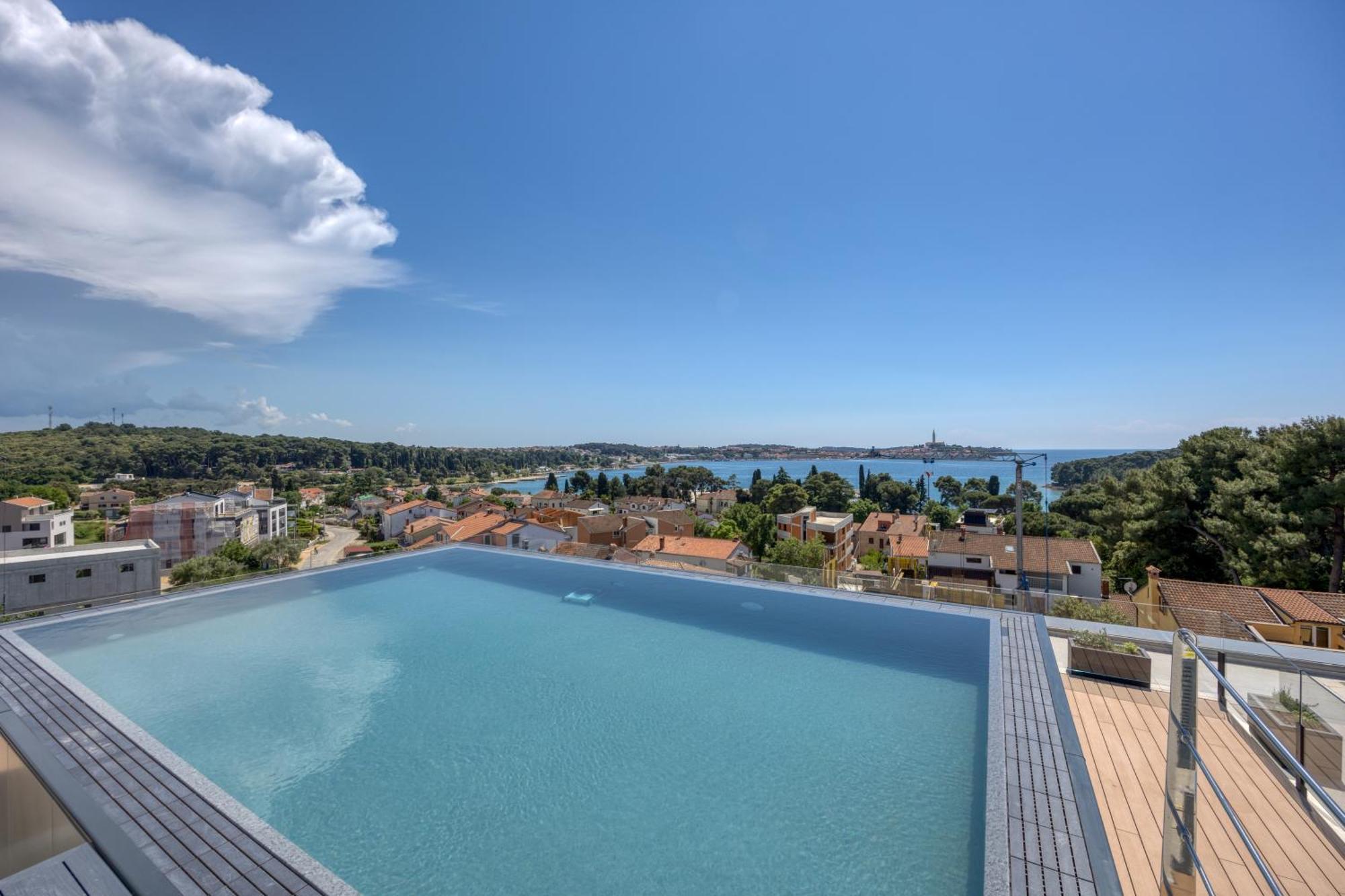 Level 5 - Adults Only Hotel 4*
