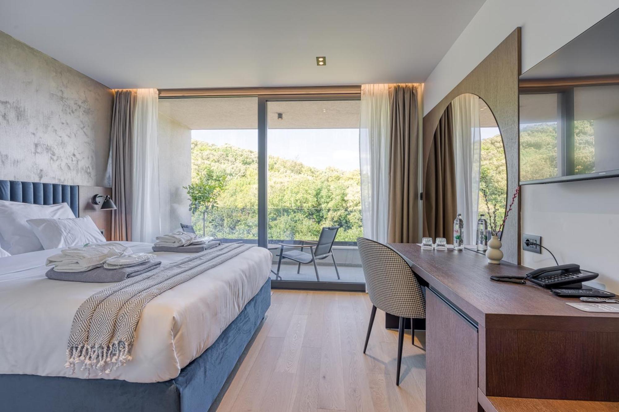 Hotel Level 5 - Adults Only 4*