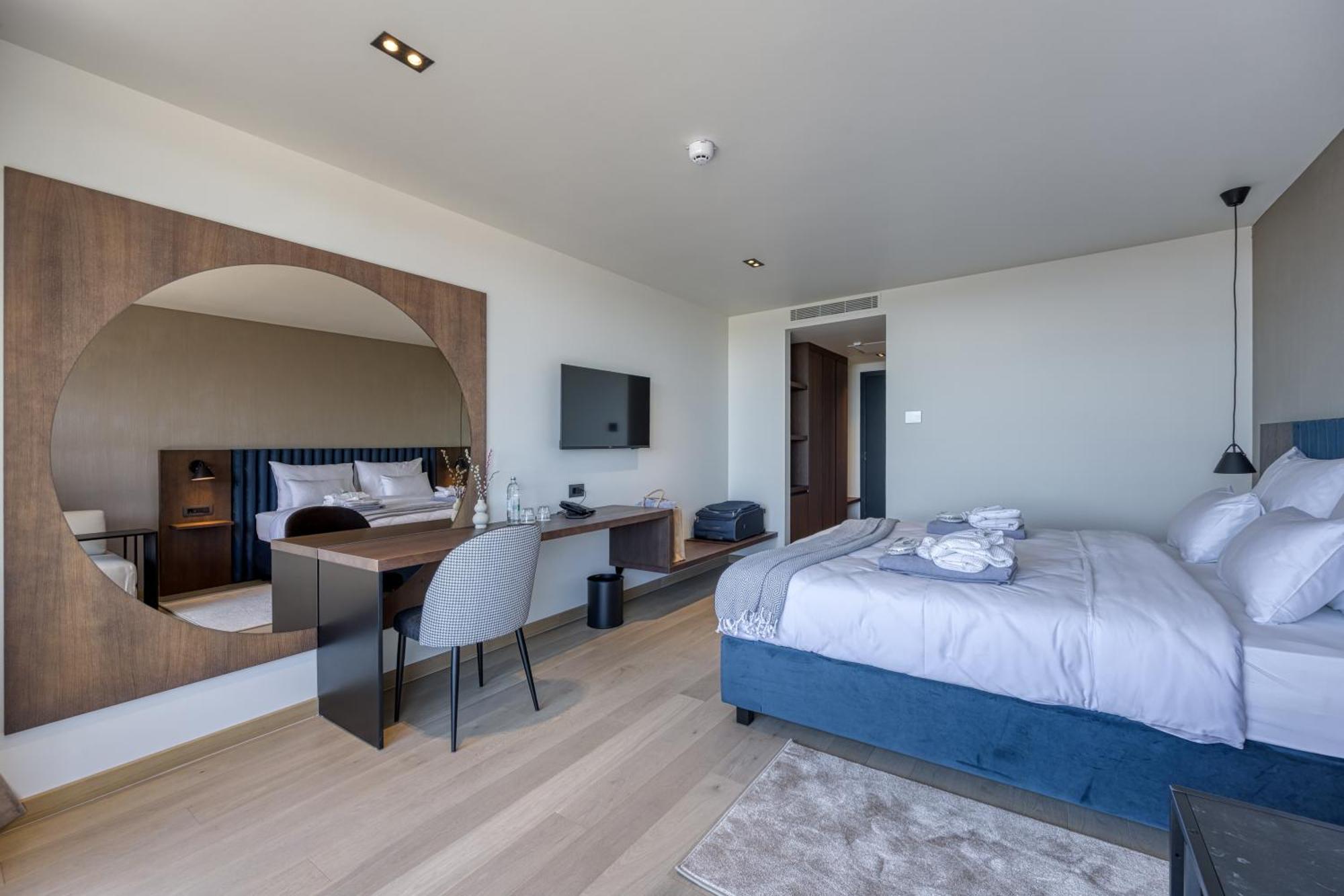 Hotel Level 5 - Adults Only