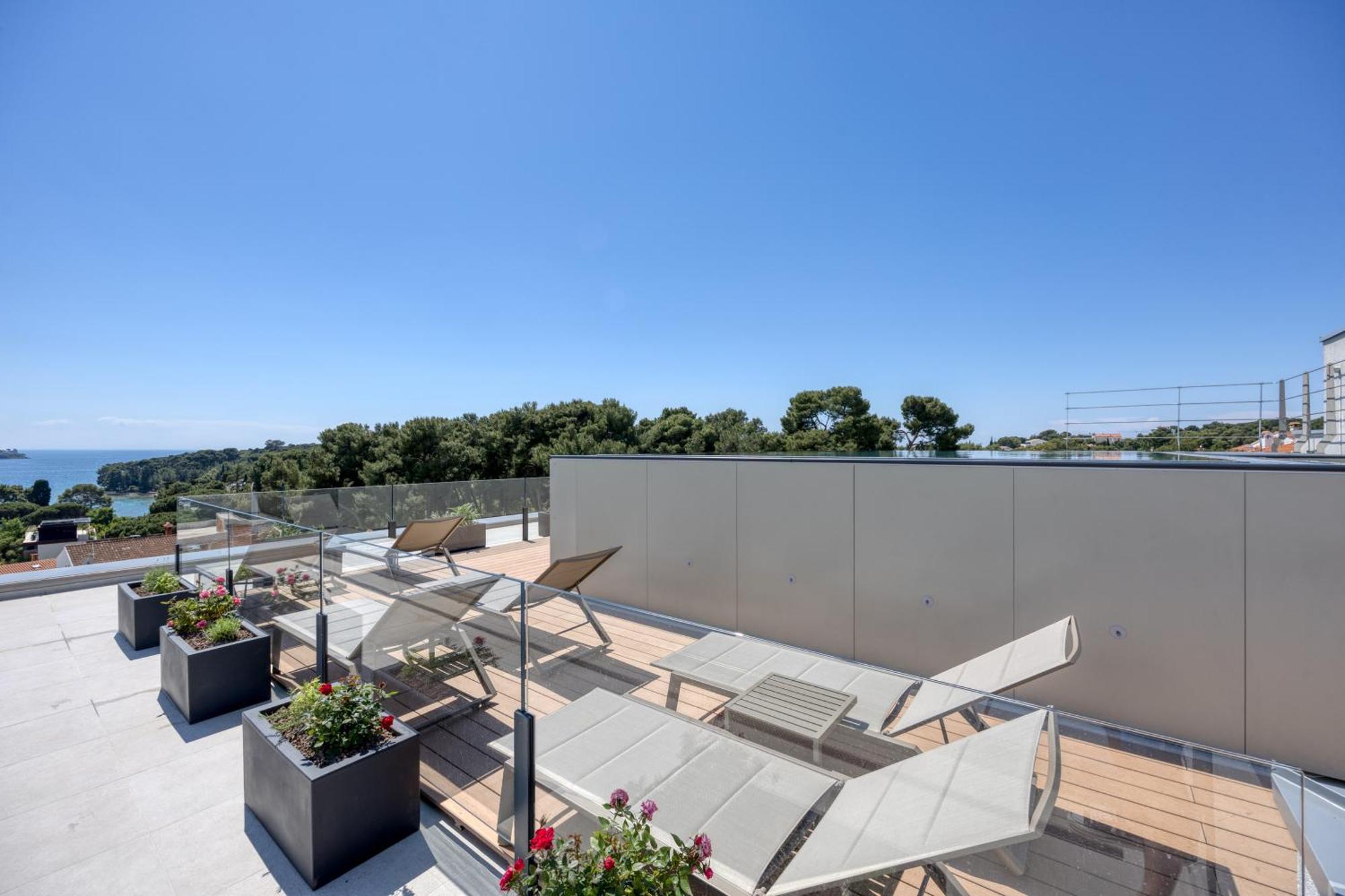 Level 5 - Adults Only Hotel 4*