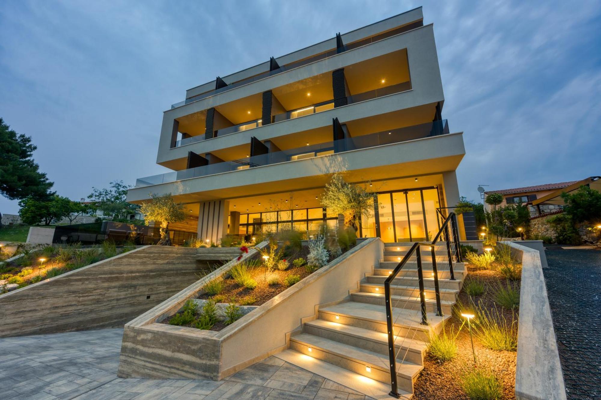 Level 5 - Adults Only Rovigno